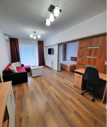 Apartament cu 3 camere, mobilat si utilat modern, în Viva City