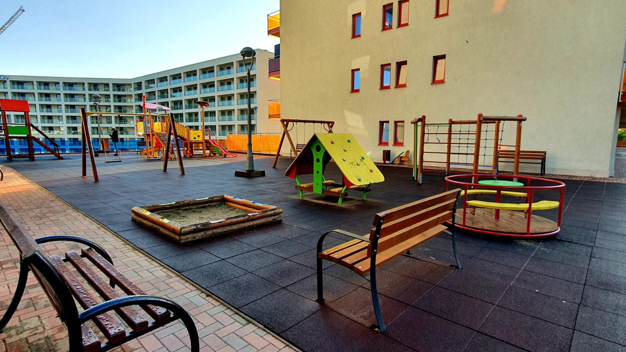 Apartament cu 3 camere, mobilat si utilat modern, în Viva City