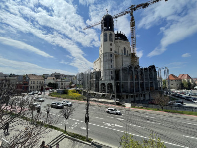 Cameră în spațiu birouri în Piața Cipariu