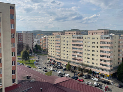 Garsonieră 28mp decomandată și balcon lângă Big