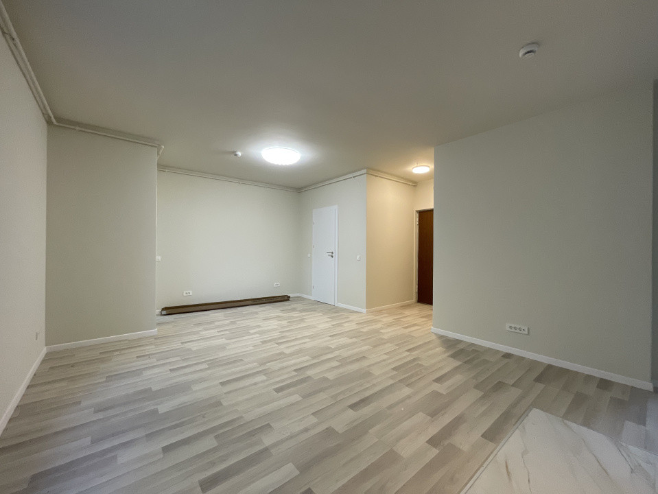 Apartament cu 3 camere, 2 băi și terasă de 35mp