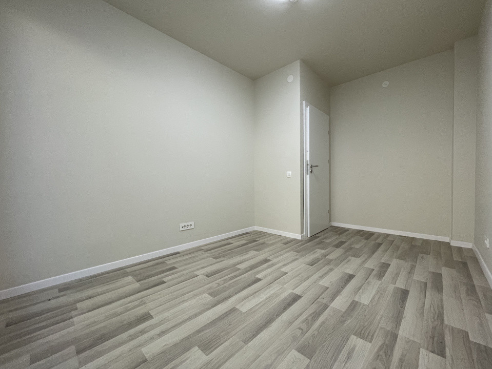 Apartament cu 3 camere, 2 băi și terasă de 35mp
